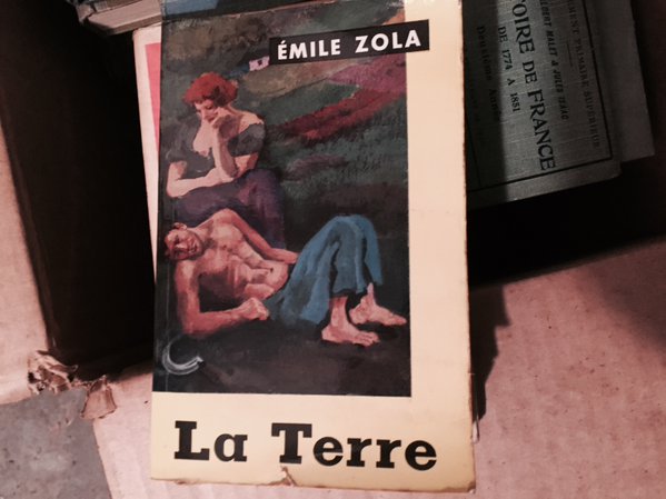 There is also this famous book from Emile Zola called “The Earth”. It sits in my shelf too. https://t.co/XHgwNs3Tri